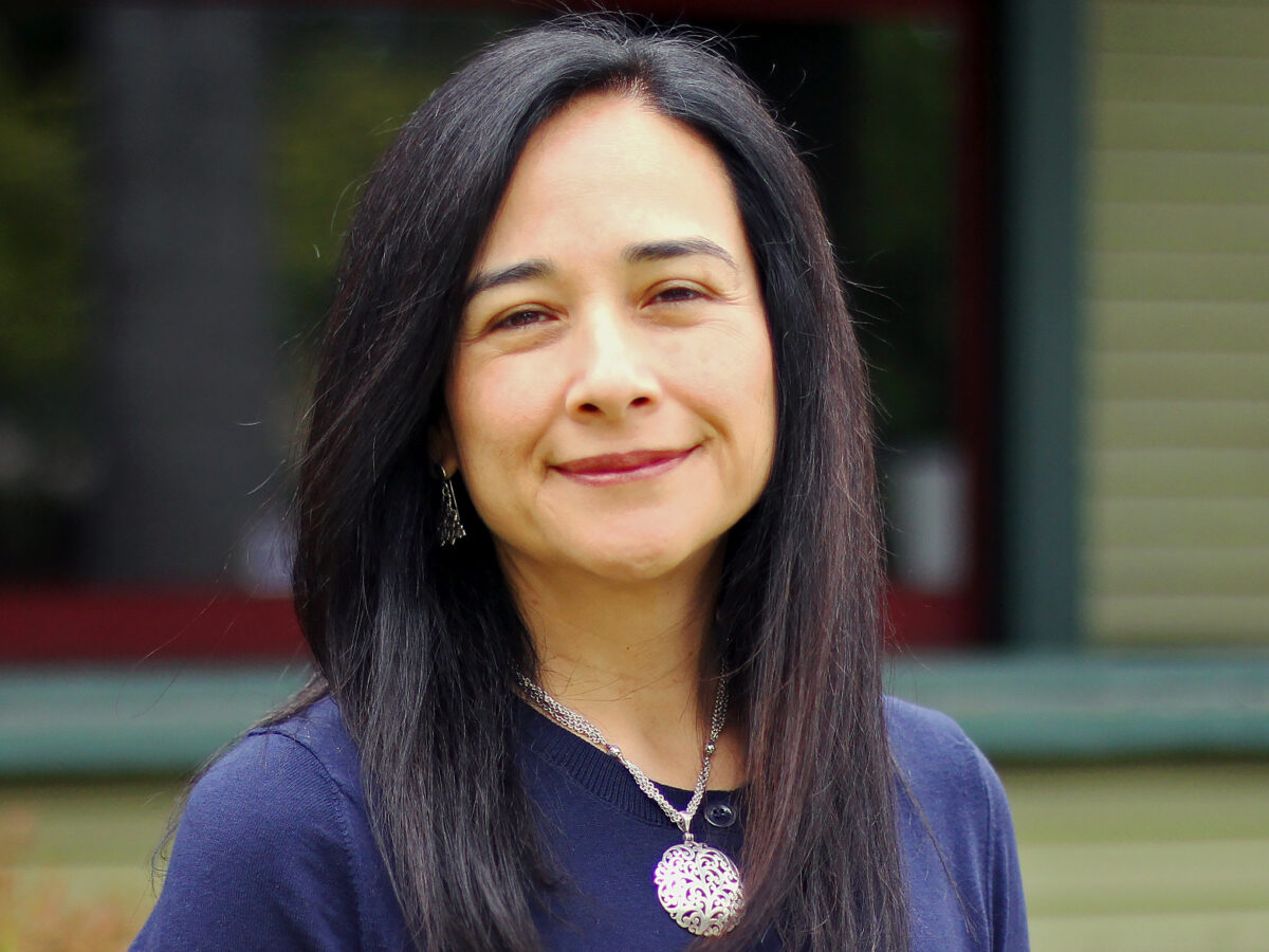 Headshot of Maria Cabildo '95.