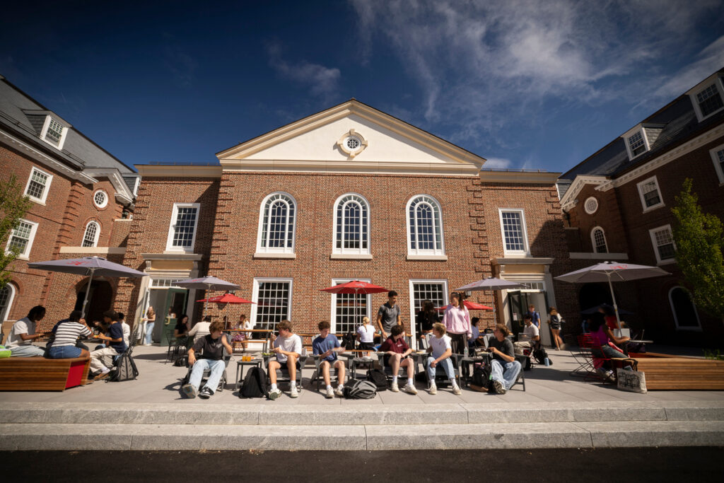 Image missing alt text