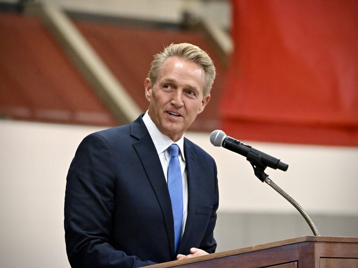 Former Senator Jeff Flake addresses Assembly