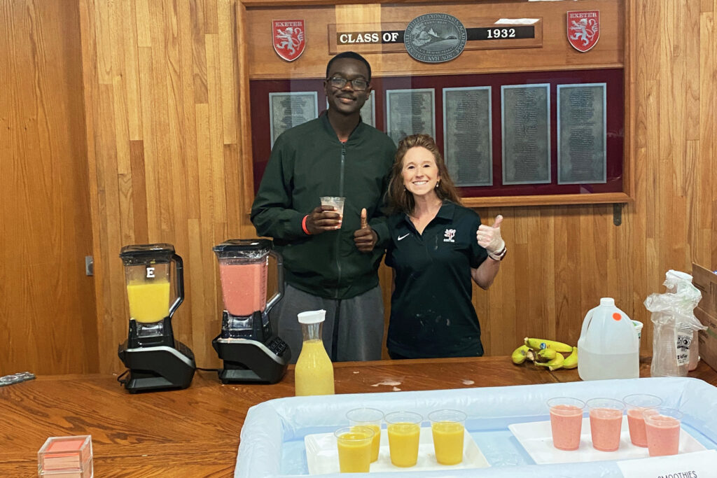 Nutritionist Tina Fallon with a student