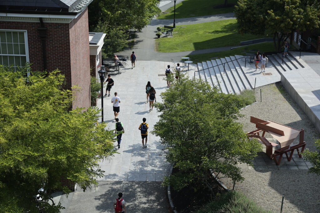 Image missing alt text