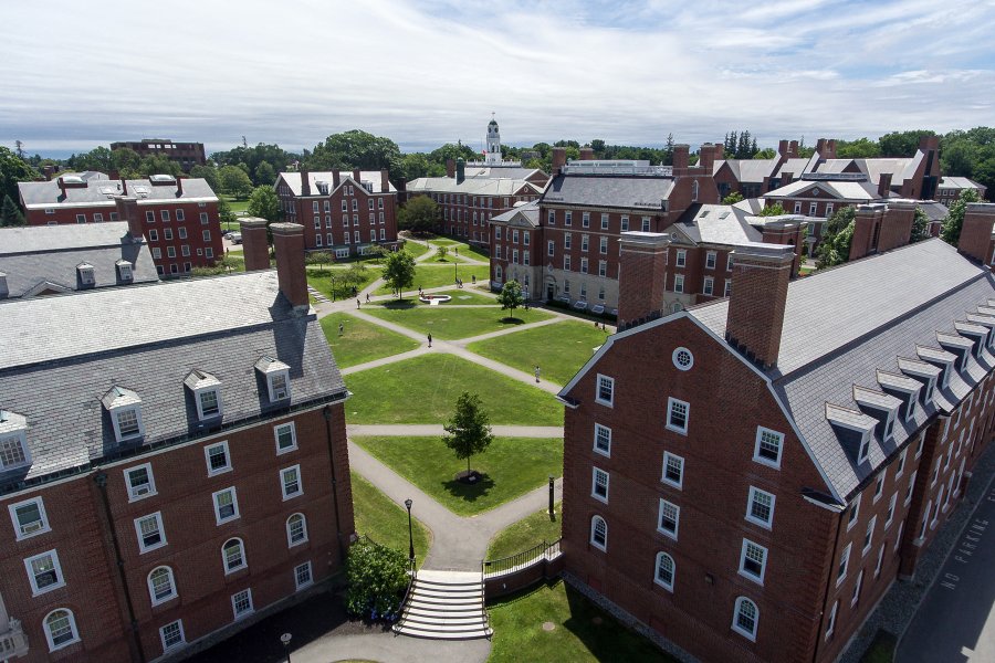 Wehtherell Quad and Exeter Summer students are ready for a sizzling weekend on the Seacoast. Keep cool, everyone!