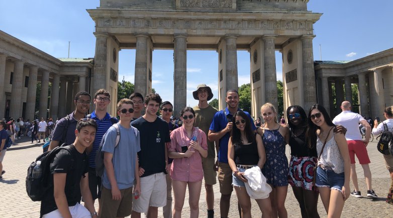 Students in front of the Brandenburg Gate in Berlin
